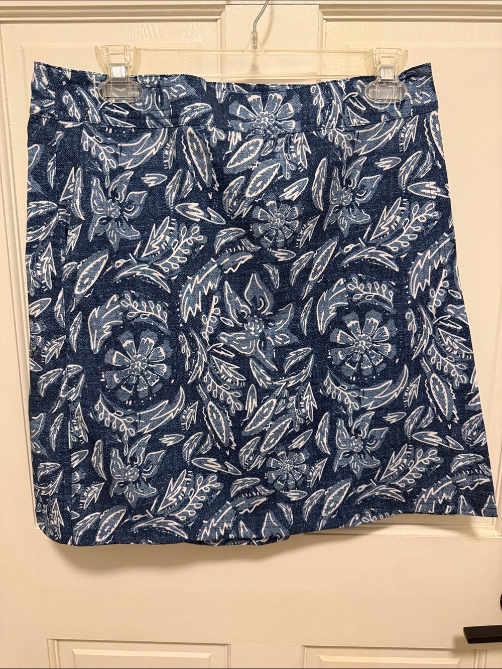 Ripskirt Hawaii Navy and White Floral Mini Skirt